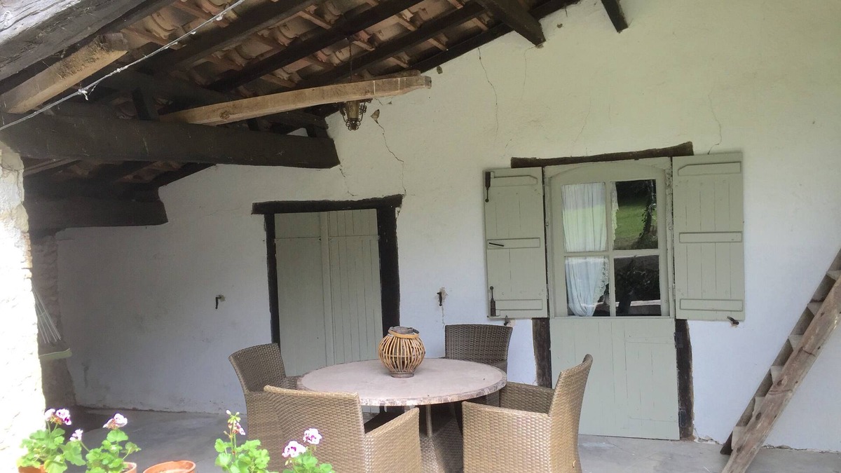 Monflanquin Cottage | Gite Au Lauche, Monflanquin Sleeps 2