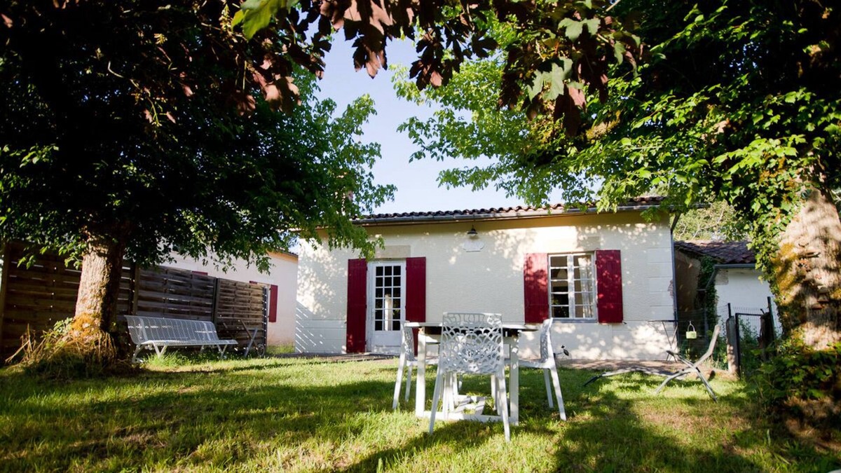 Noaillan House | Gite "aux Tuileries"