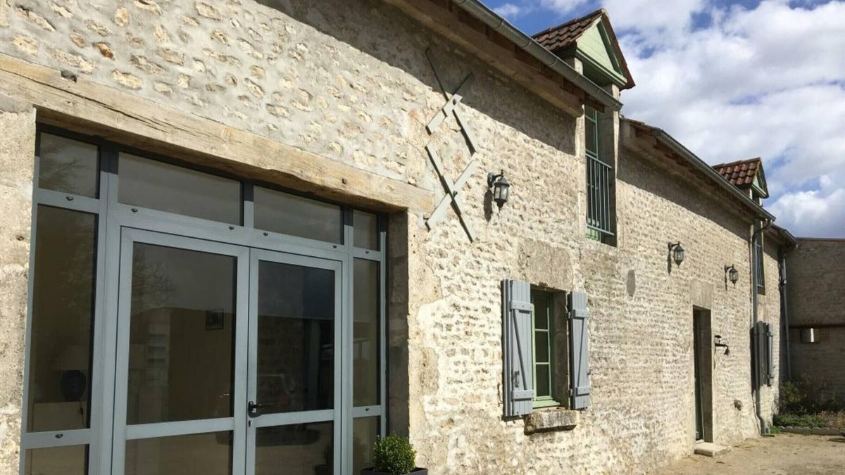 Prenouvellon Cottage | Gite Beauce la Romaine, 5 bedrooms, 12 persons