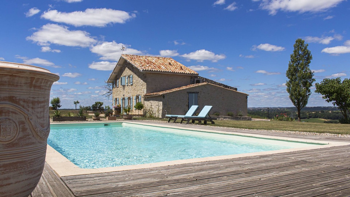 Moncrabeau House | Gite Bellevue Cottage : A little paradise in Gascony!