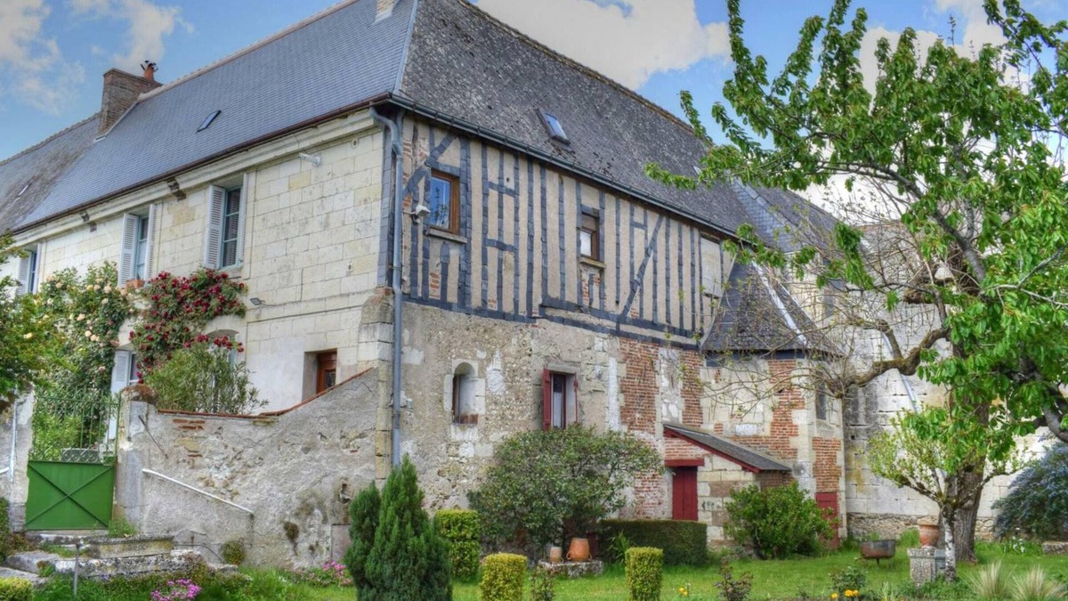 Berthenay Cottage | Gite Berthenay, 2 bedrooms, 4 persons