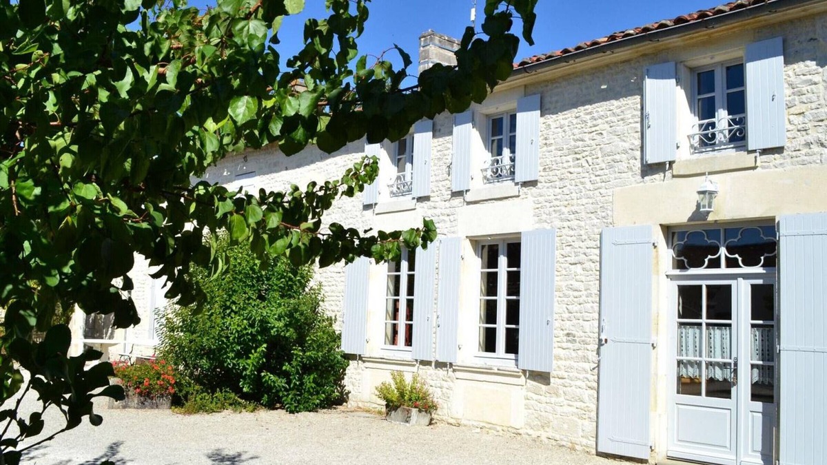 Breville Cottage | Gite Bréville, 3 bedrooms, 6 persons