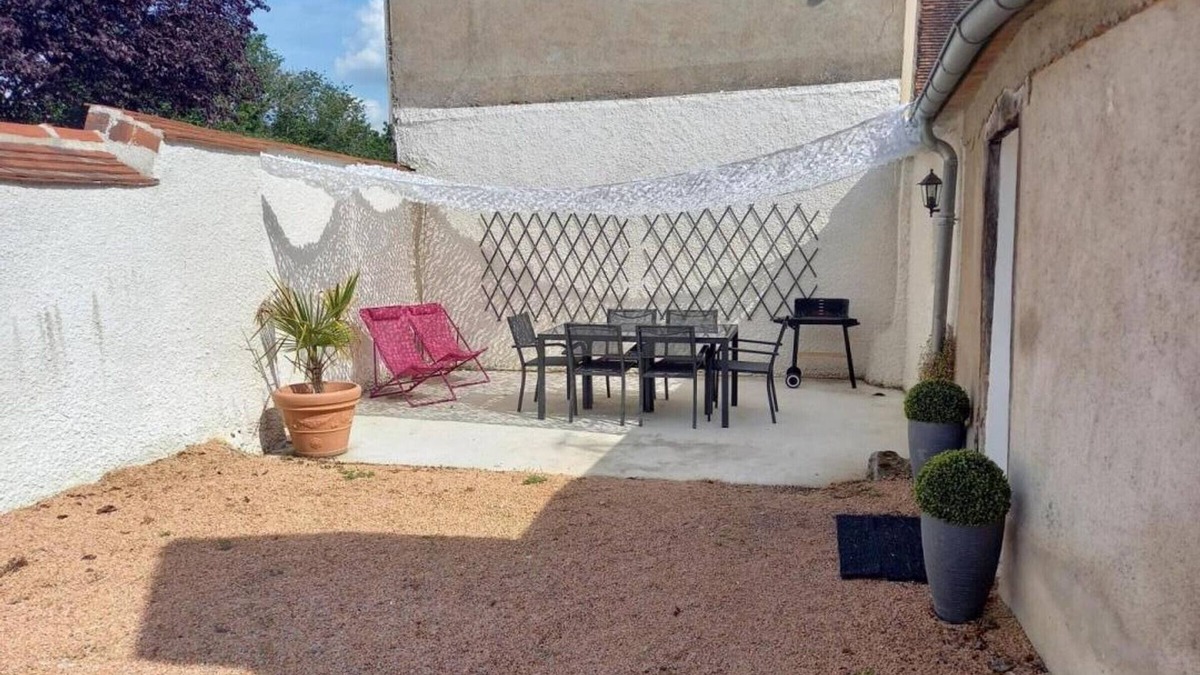 Brout-Vernet Cottage | Gite Broût-Vernet, 2 bedrooms, 4 persons