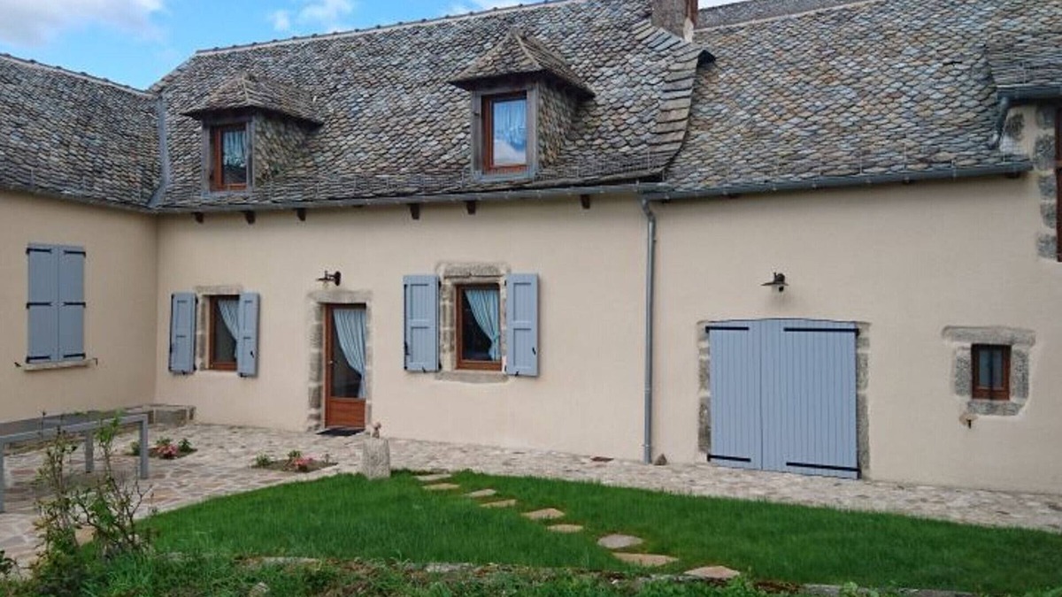 Campouriez Cottage | Gite Campouriez, 4 bedrooms, 8 persons