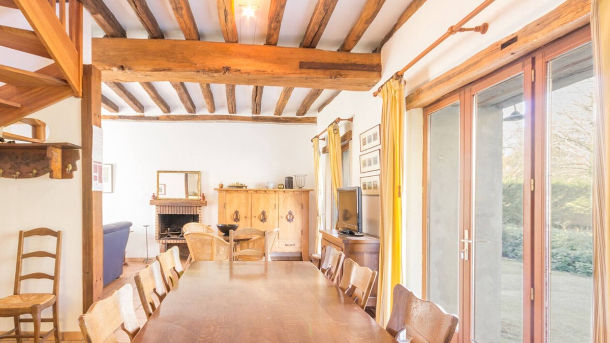 Cernay-la-Ville Cottage | Gite Cernay-la-Ville, 4 bedrooms, 10 persons