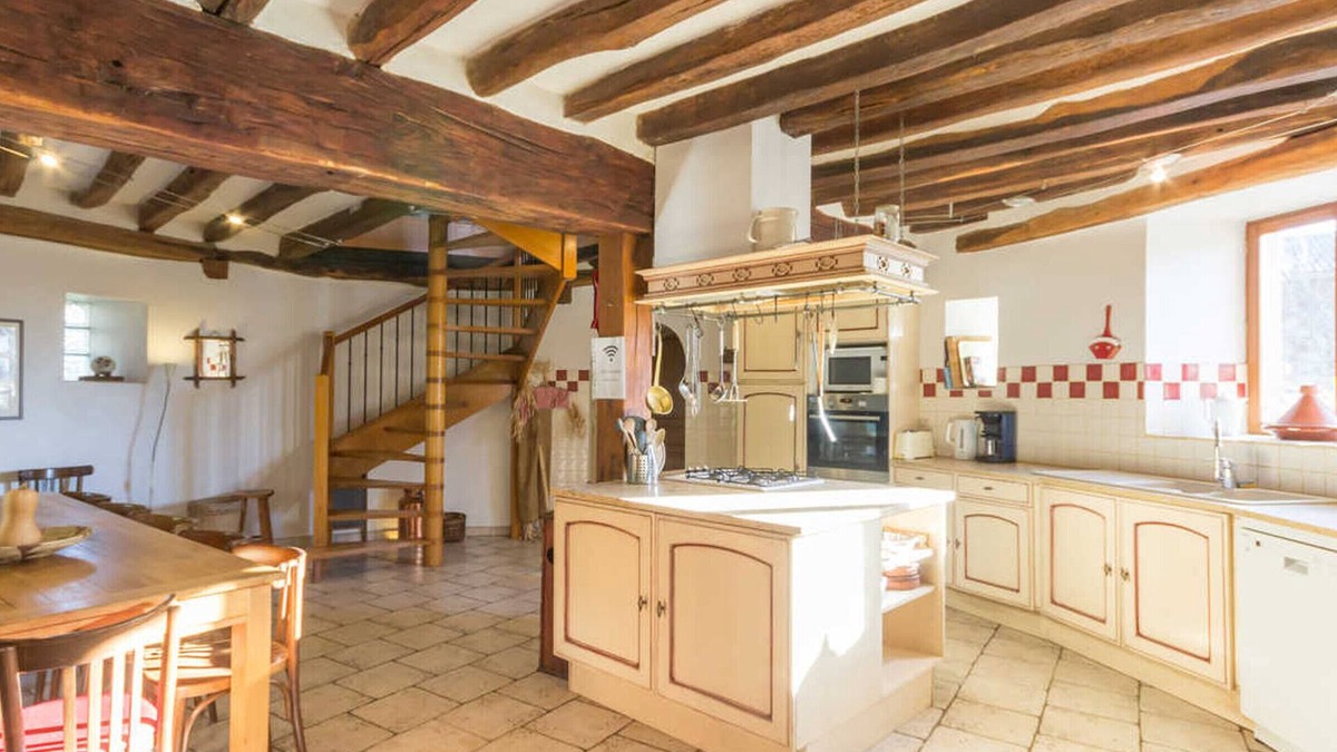 Cernay-la-Ville Cottage | Gite Cernay-la-Ville, 4 bedrooms, 8 persons