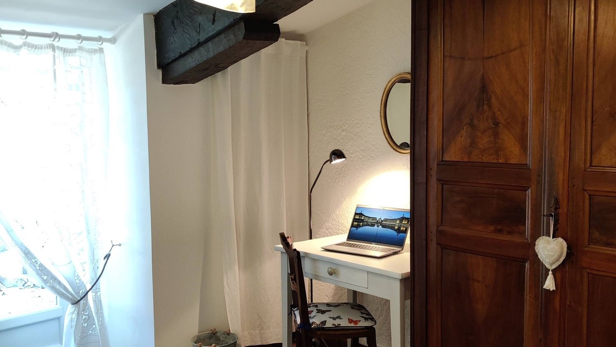Camblanes-et-Meynac Apartment | Gite chateau Ysard