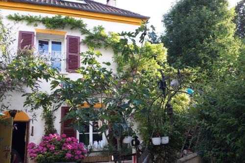 Chauvry Apartment | GITE CHAUVRY 6 lits