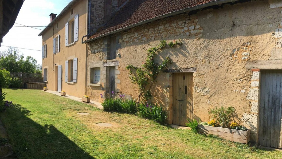 Coulaures Cottage | Gite Coulaures, 4 bedrooms, 7 persons