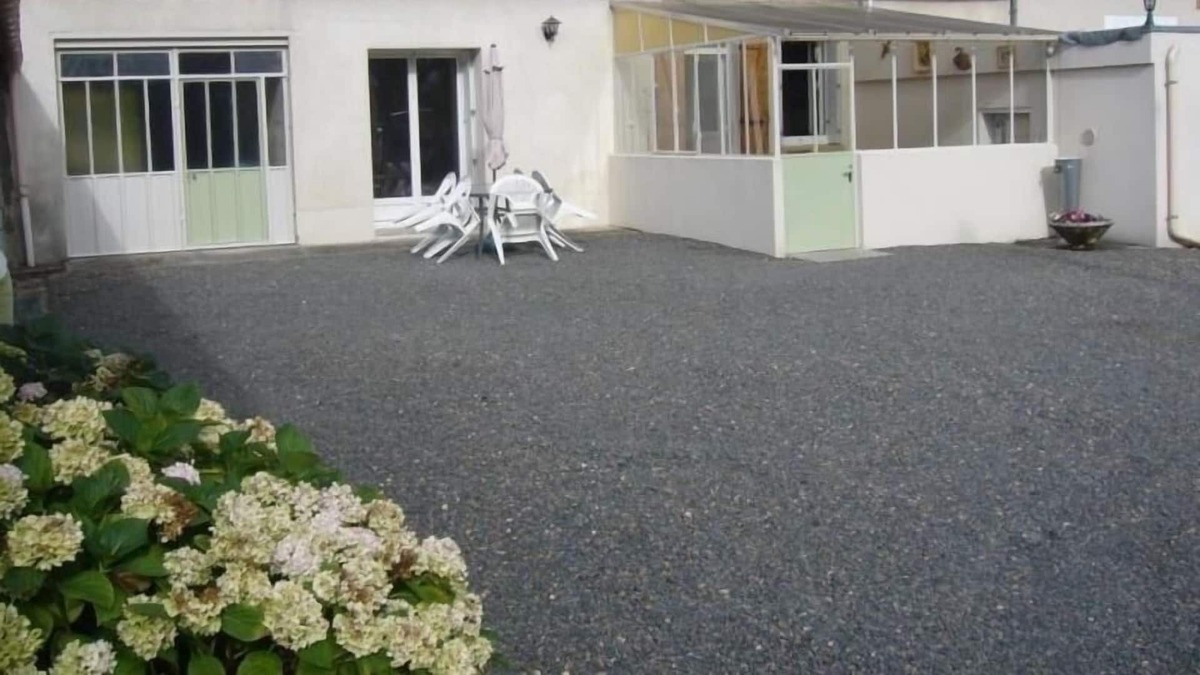 Courcy-aux-Loges Cottage | Gite Courcy-aux-Loges, 2 bedrooms, 5 persons
