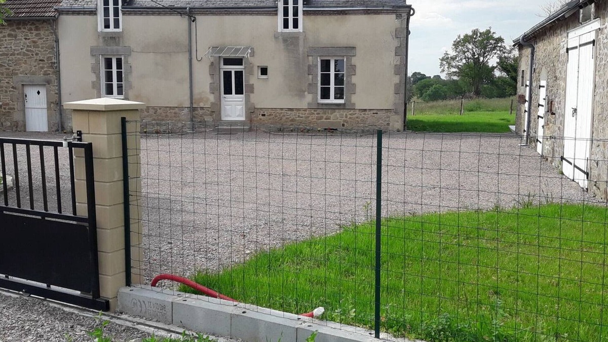 Crozon-sur-Vauvre House | Gite Crozon-sur-Vauvre, 7 bedrooms, 18 persons