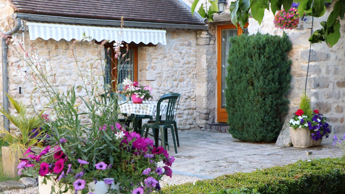 Larchant Cottage | GITE DAME JOUANNE - Nature stay near the Fontainebleau Forest