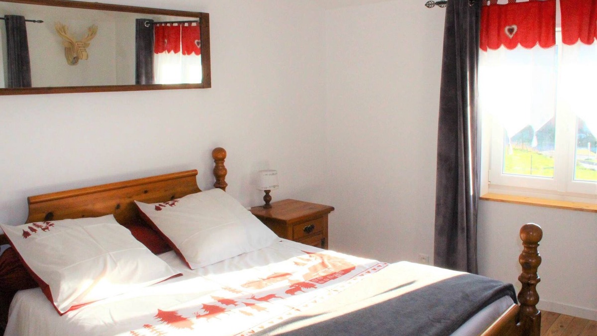 Pierrepont-sur-l'Arentele Apartment | Gite de 15 A la Fontaine Fleurie