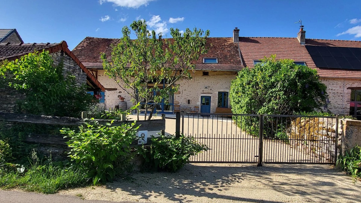 Saint-Marcelin-de-Cray House | GITE DE LA HULOTTE