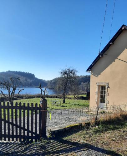 Villapourcon House | Gite de l'Etang, Rangère Rural