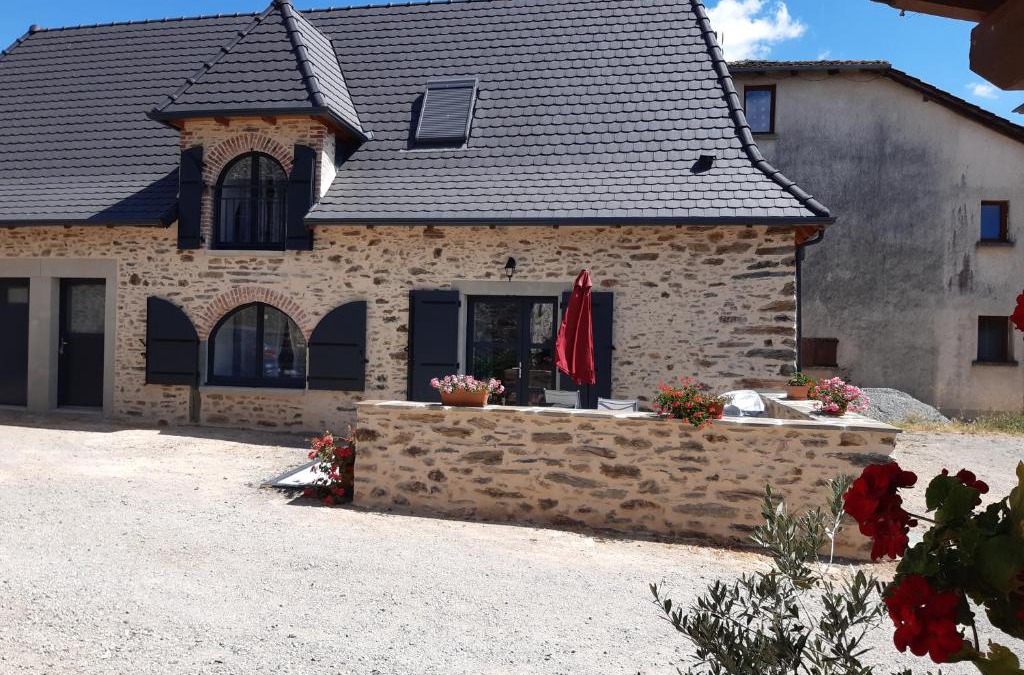 Saint-Santin House | gite de La Carrière