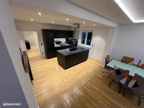 Innenheim Apartment | Gite de la chapelle-Le hibou
