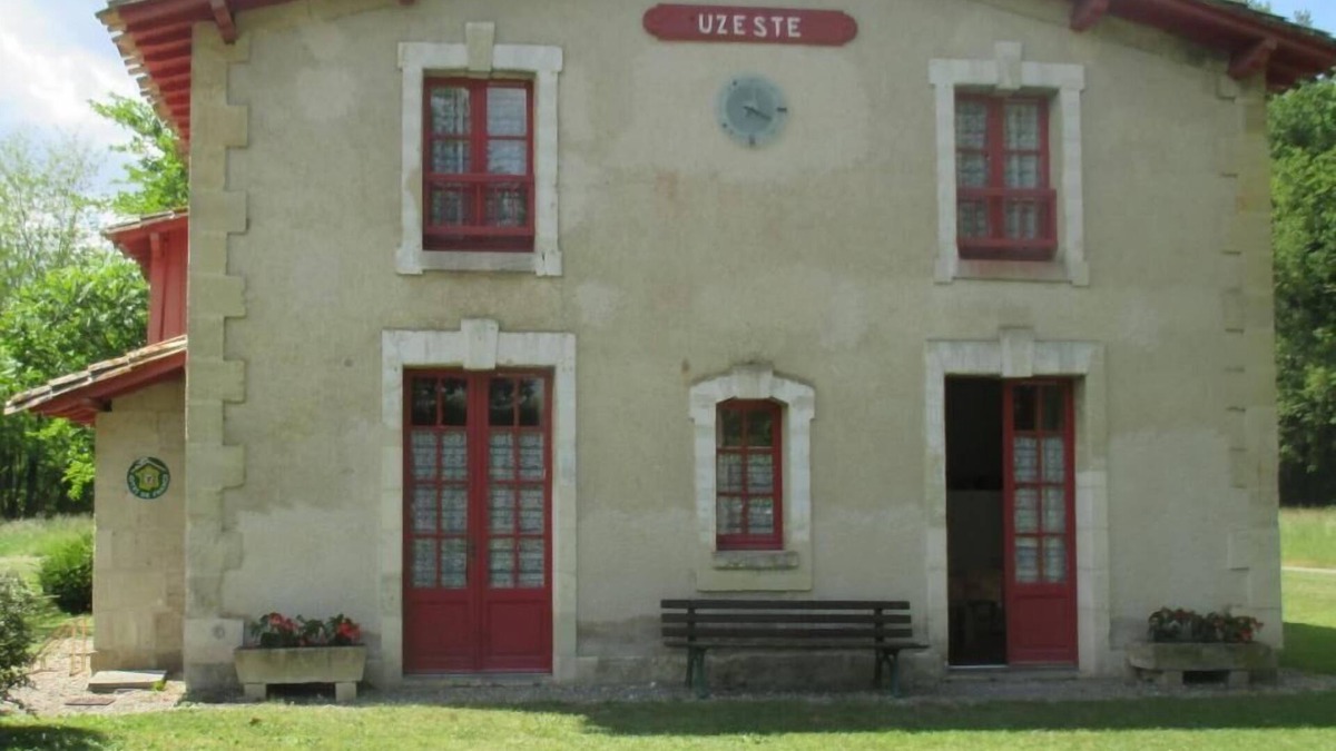 Uzeste House | Gite DE LA Gare - Uzeste