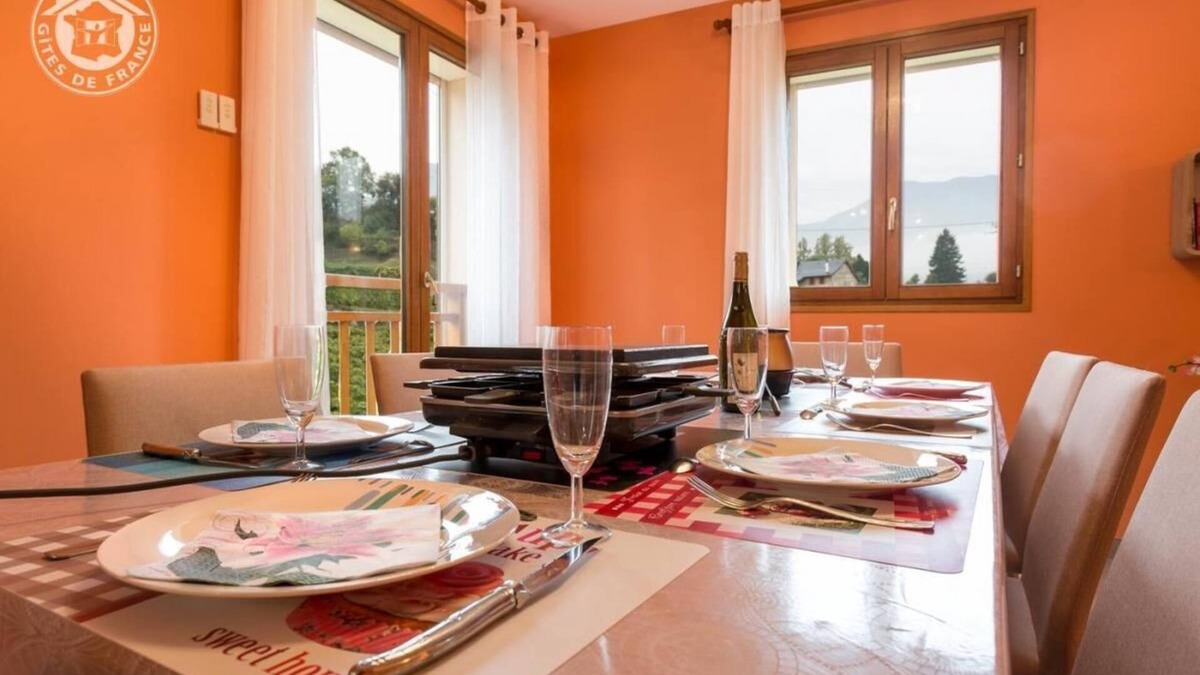 Les Marches House | Gite DE Maltaverne - LES Marches