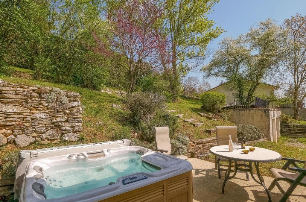 Dizimieu Villa | Gite des Marronniers