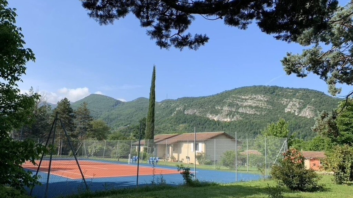 Saint-Just-de-Claix House | Gite Domaine Prashanti, à la Porte du Vercors, Avec Tennis Privé