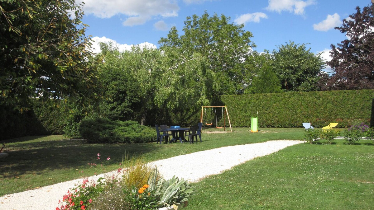 Noyers-sur-Cher House | GÎTE DU MOULIN A VENT * - Beauval zoo park 10 minutes away - Children's games