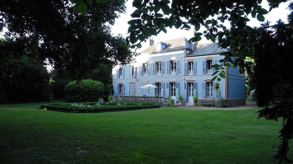 Saint-Sauveur-Marville Cottage | Gite du parc de la clef in the park of chateau de marville