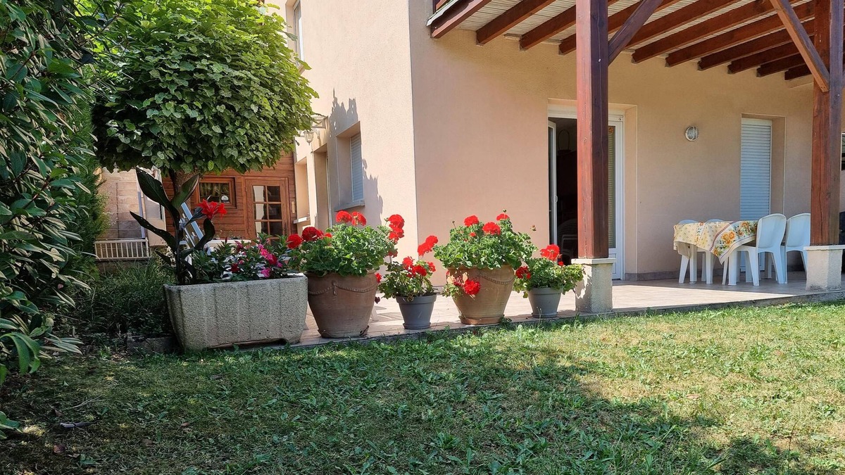 Marcillac-Vallon House | GITE du SOLEIL LEVANT CLIMATISE 4/5 pers. - CONQUES MARCILLAC - FREE WIFI