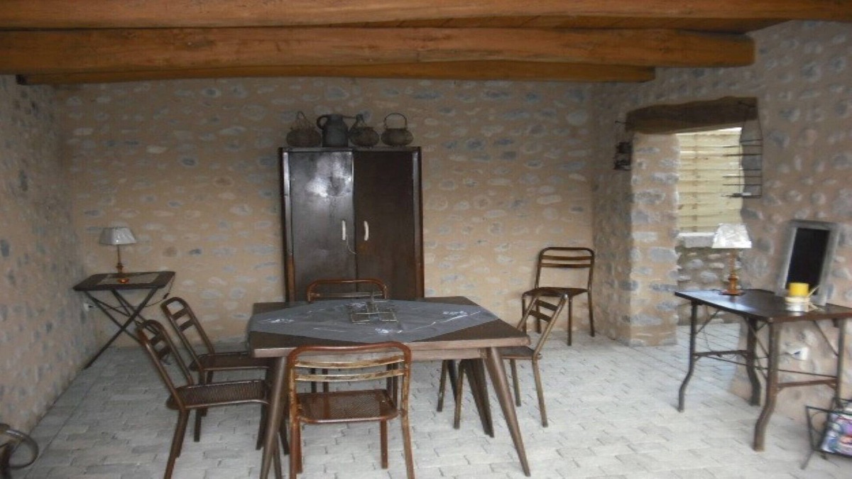 Bras-d'Asse Cottage | GITE ENTIRELY RESTORED AT THE OLD COURT IN SMALL PROVENCAL VILLAGE