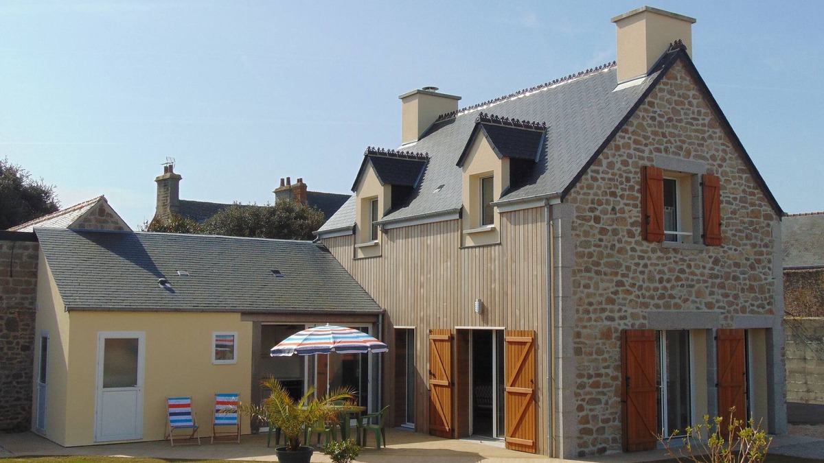Barfleur House | Gite for 4 people by the sea