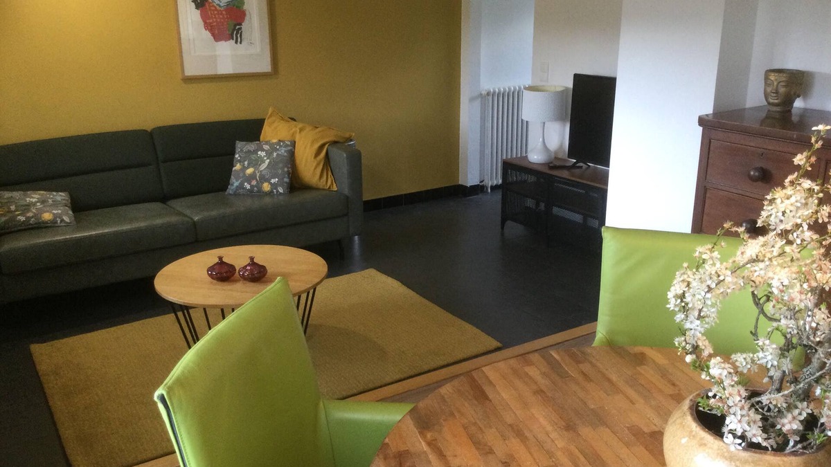 Sainte-Alvere Apartment | Gite Le Ciel, Cosy Appartement, large balcony, great view, shared pool