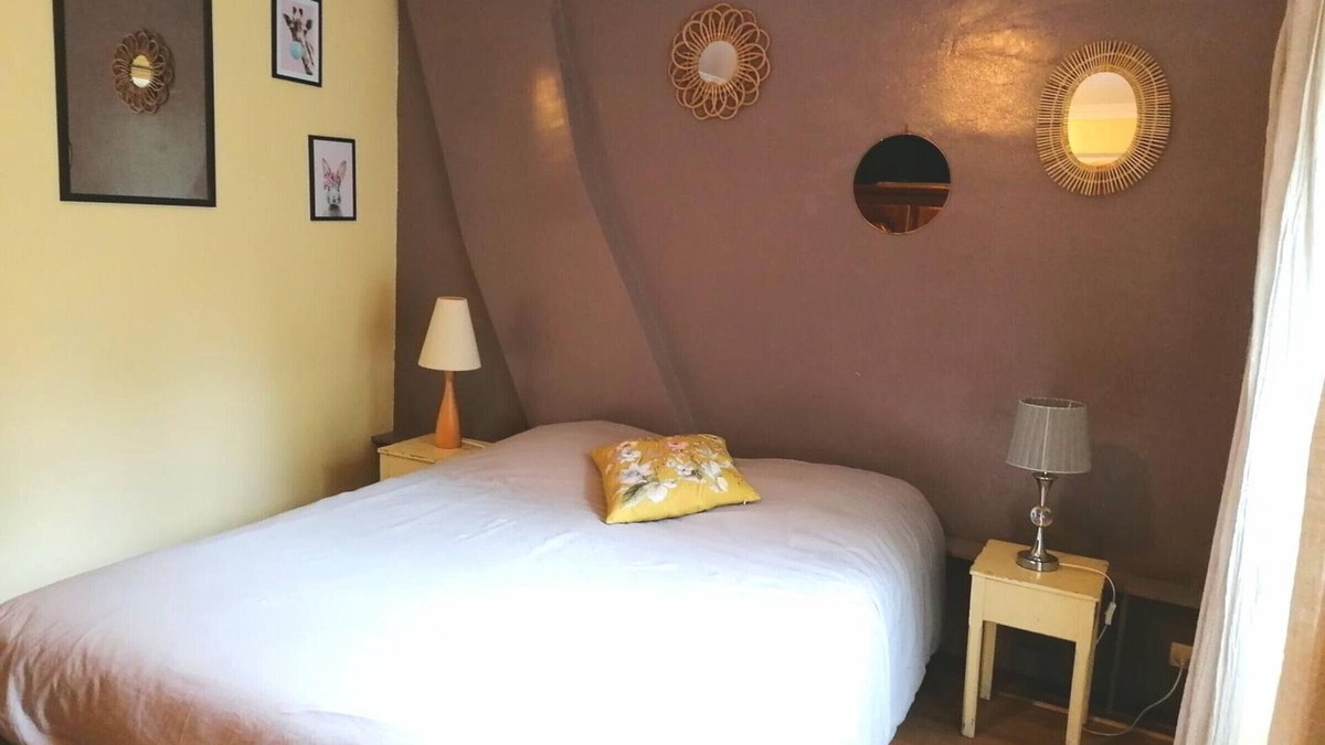 Vieille-Eglise-en-Yvelines Cottage | Gite Vieille-Église-en-Yvelines, 2 bedrooms, 4 persons