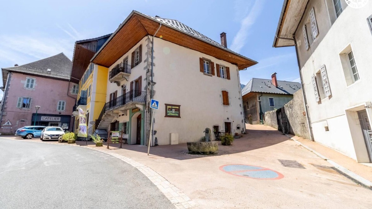 Le Chatelard House | Gite GRENETTE - La compagnie du Bourg