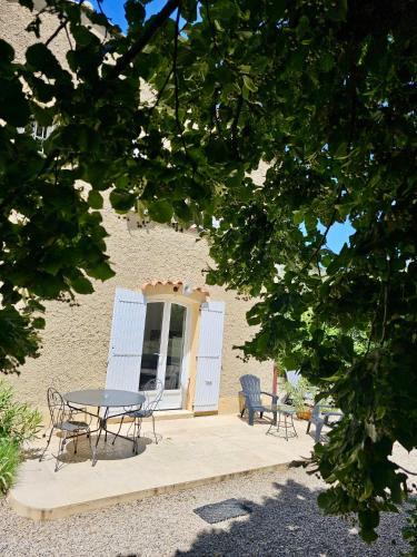 Greoux-les-Bains Apartment | Gite Harmonie