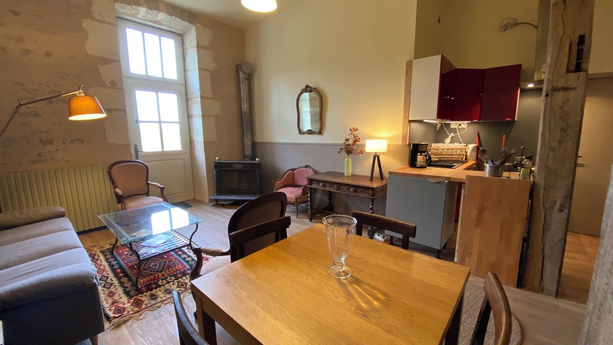 Accolay House | Gite in a historic monument. Ideal for recharging your batteries in Burgundy.