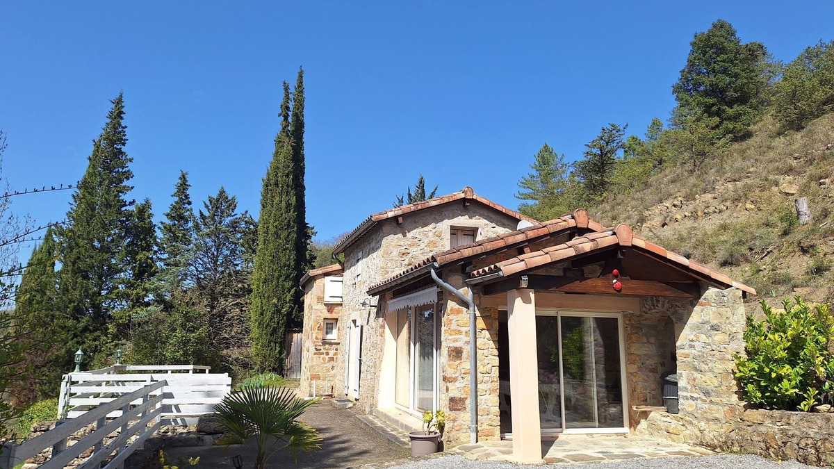 Banne House | Gite in Ardèche, in the heart of nature