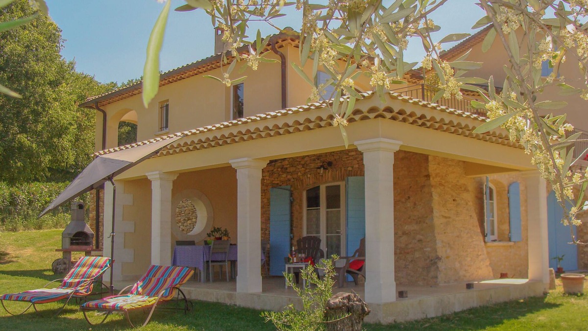 Saint-Andre-d'Olerargues Cottage | Gite in Mas Provençal, all comforts, air-conditioned, with swimming pool