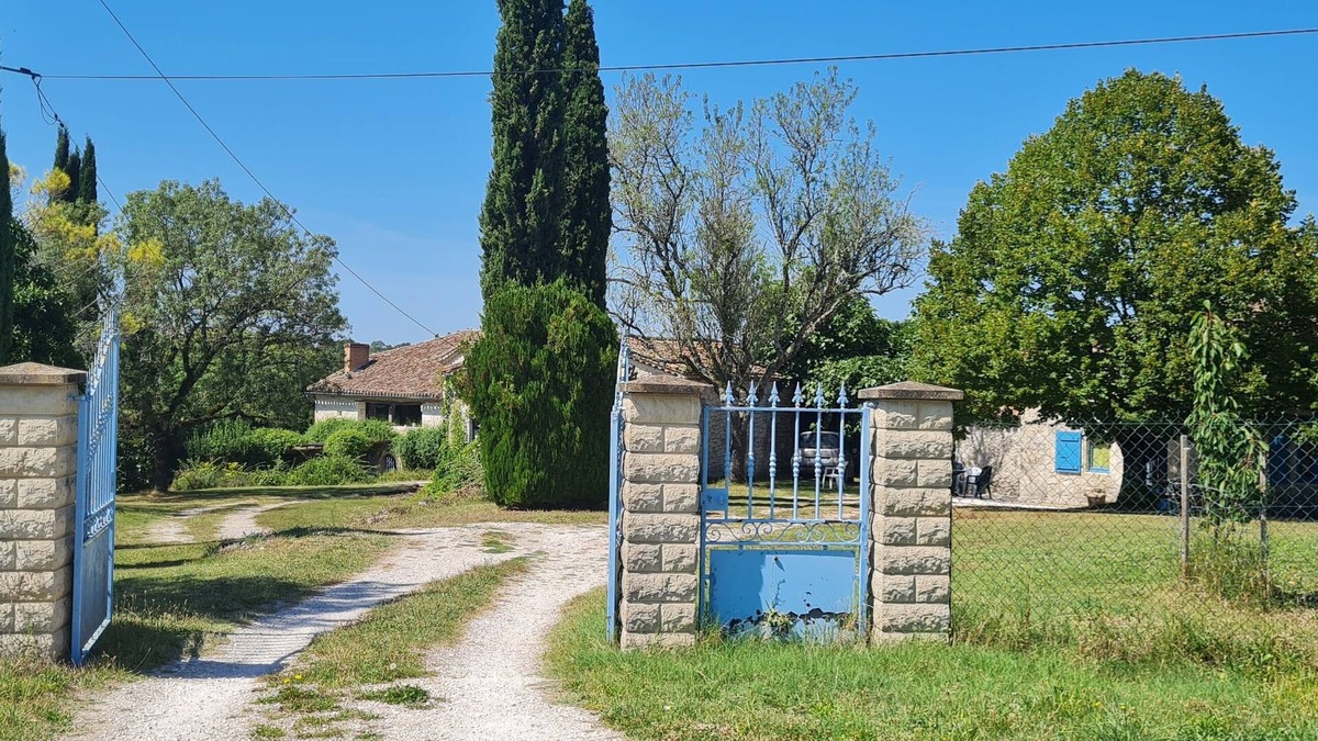 Touffailles House | Gite in Quercy 5 people, swimming pool, tennis court