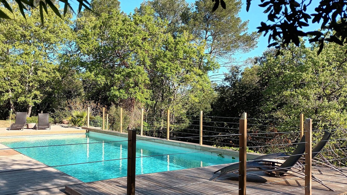 Besse-sur-Issole House | Gîte in the heart of nature and in absolute calm for couples (+ possibly young children)