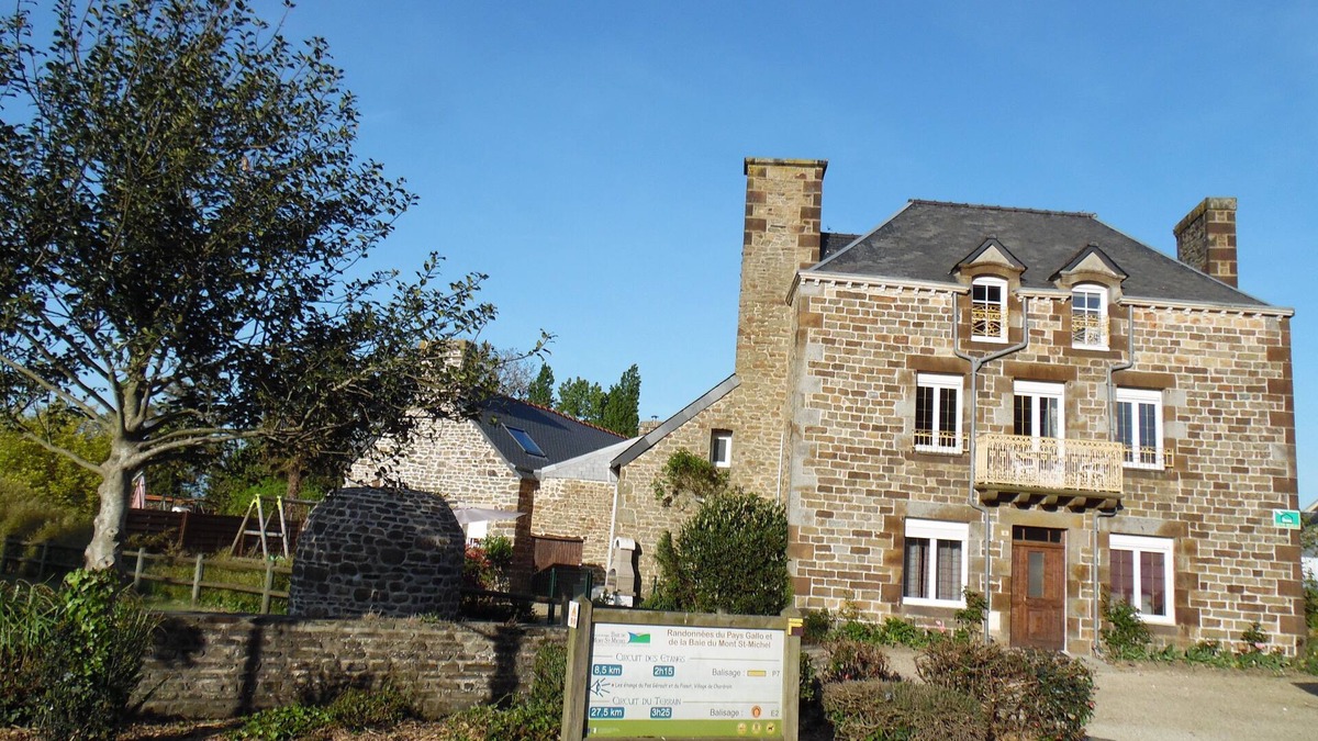 Sains Cottage | Gite "In the heart of the Bay" of Mont Saint Michel 2/6 persons