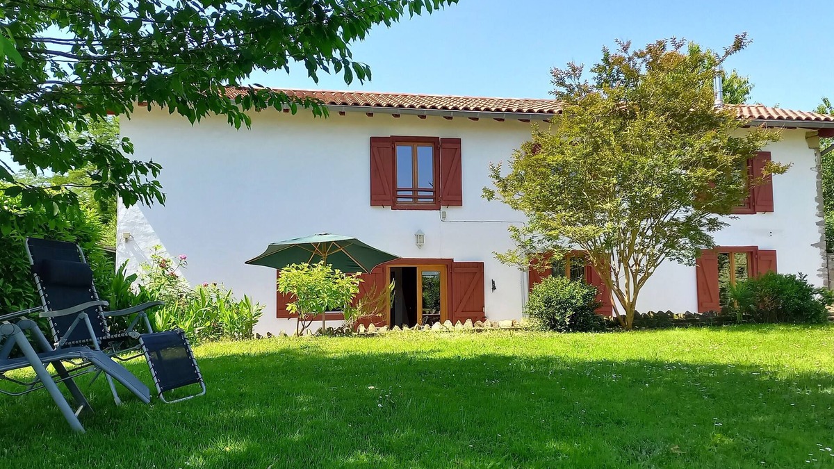 Beyrie-sur-Joyeuse House | Gite Jauberria, former farmhouse renovated in keeping with the old style