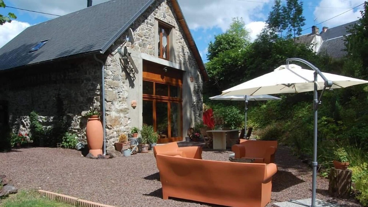 Tauves Cottage | Gite l'Aksent 4 stars