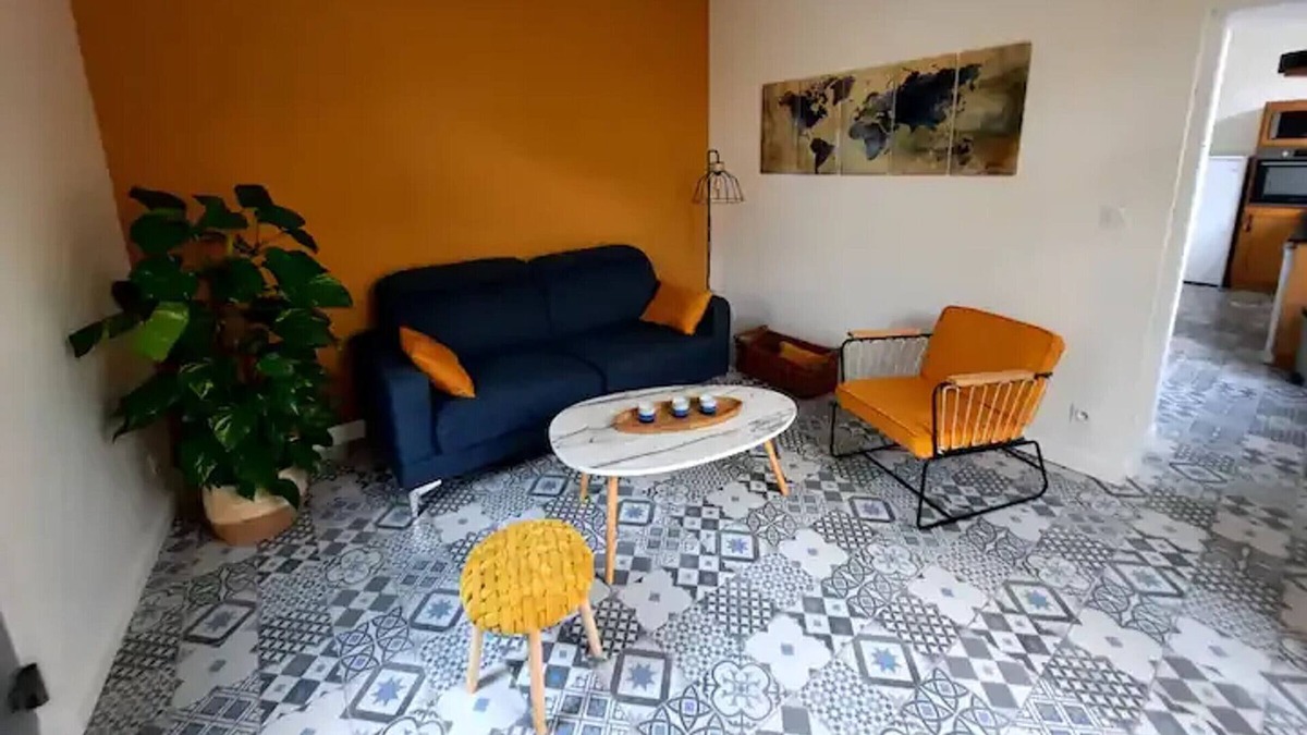 La Fleche Cottage | Gite La Flèche, 2 bedrooms, 4 persons