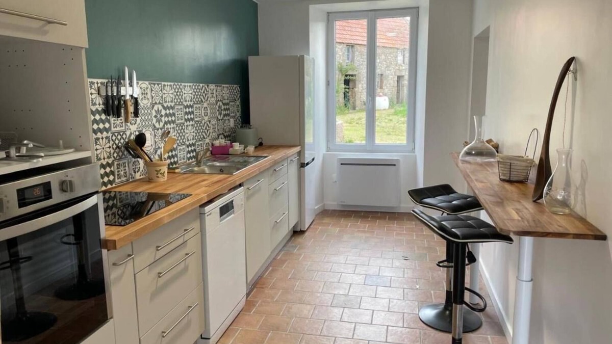 Fermanville House | Gite La Route du Phare ! Beaches, GR nearby, 15 kms from Cité de la Mer
