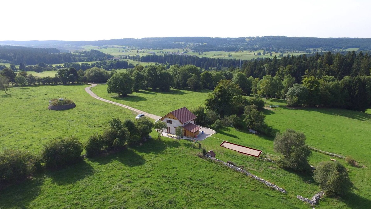 Le Barboux House | Gîte 'La Valentine', secluded country house in the heart of nature