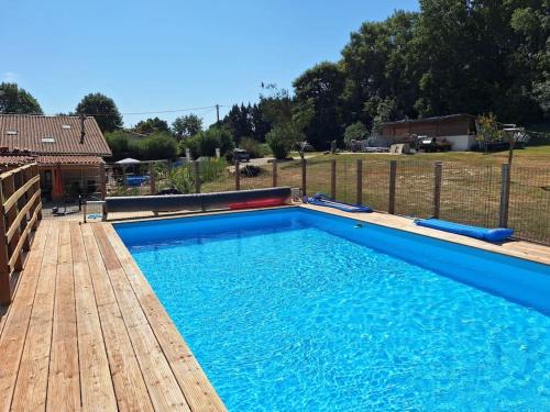 Saint-Privat-en-Perigord Apartment | Gite La Vieille Grange, with pool in the Dordogne