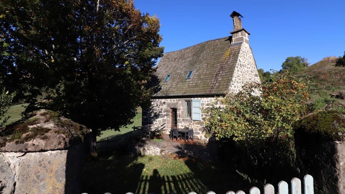 Laroquevieille Cottage | Gite Laroquevieille, 2 bedrooms, 4 persons