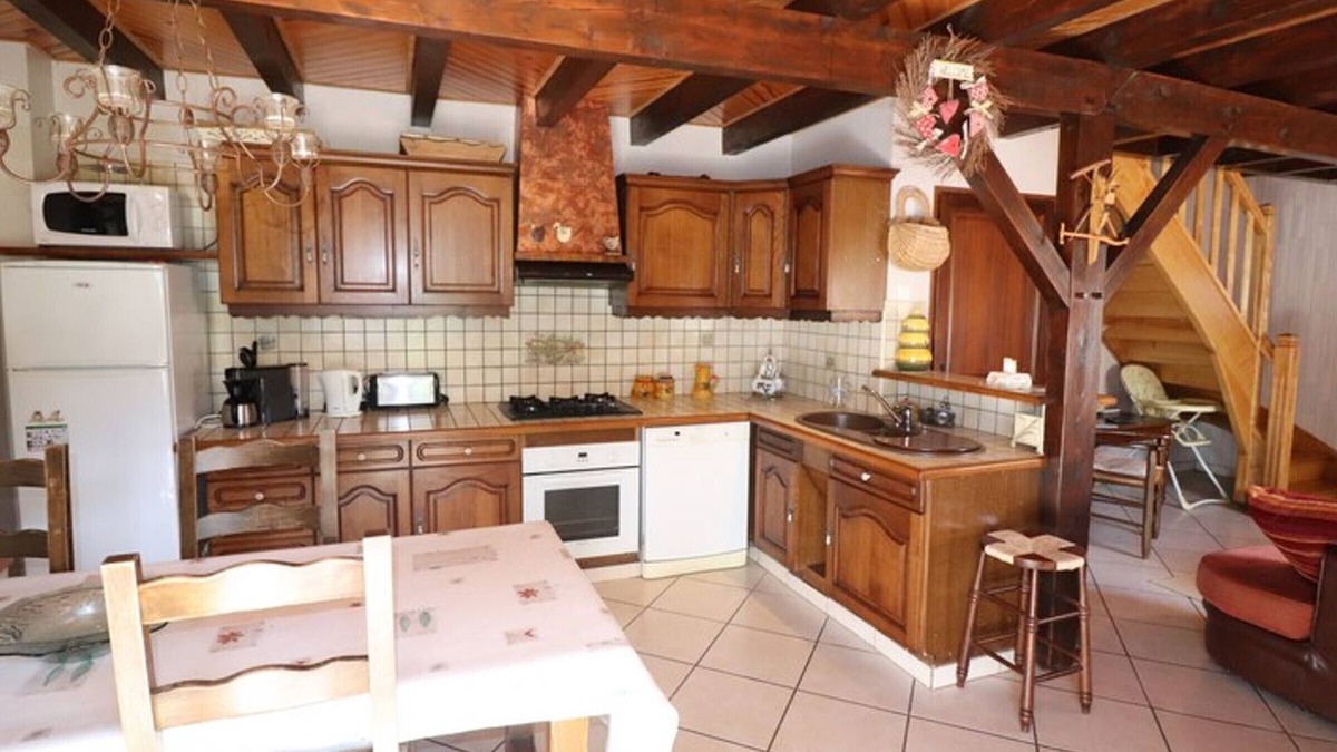 Lavigerie Cottage | Gite Lavigerie, 2 bedrooms, 6 persons