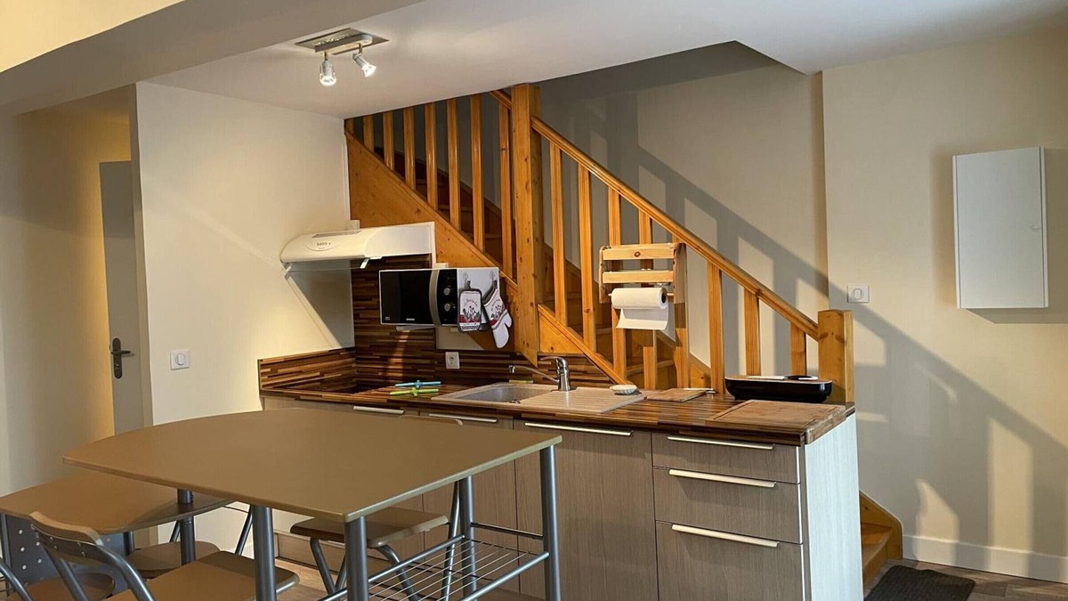 Le Mayet-de-Montagne Cottage | Gite Le Mayet-de-Montagne, 2 bedrooms, 4 persons