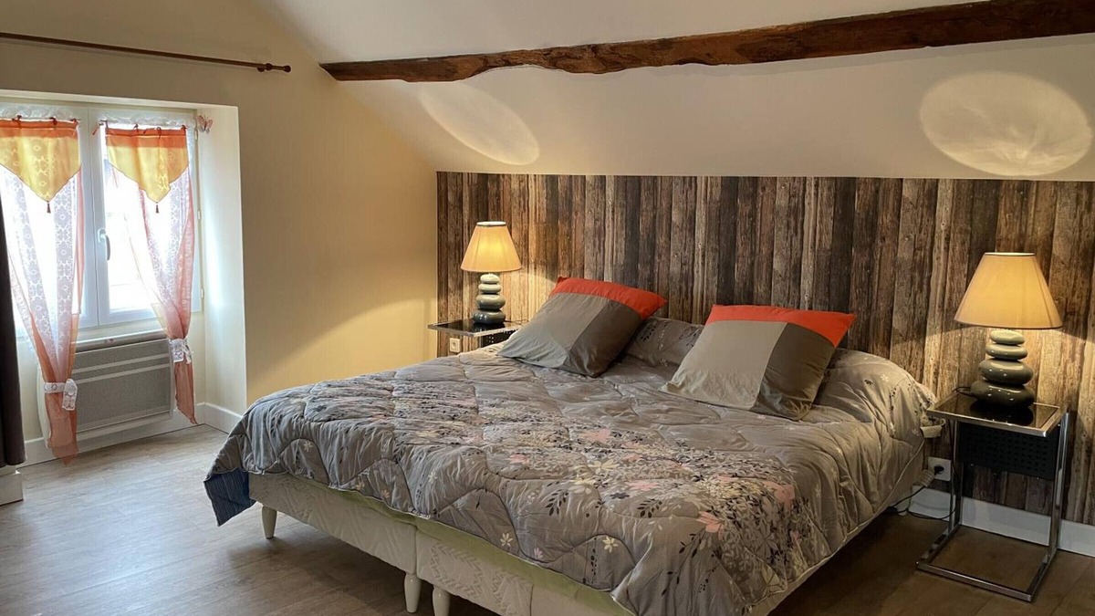 Le Mayet-de-Montagne Cottage | Gite Le Mayet-de-Montagne, 2 bedrooms, 4 persons